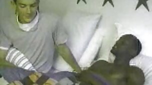 Demi-soeur en chaleur adore se faire éjaculer dans film porno avec fille vierge le cul