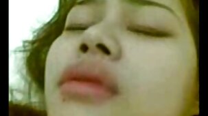 Baiser un inconnu lors d'une séance d'entraînement film porno femme vierge dans le parc