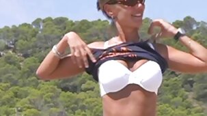 Lana Monroe film porno de fille vierge apprécie son cul, alors elle le prend bien pour le sexe