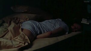 Vrai hymen, film porno une fille vierge hymen en gros plan