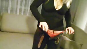 Arraché une femme allemande porn fille vierge dans les portes de l'entrée