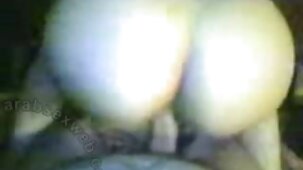 Un femme vierge porn instructeur de fitness a baisé un étudiant avec une caméra cachée