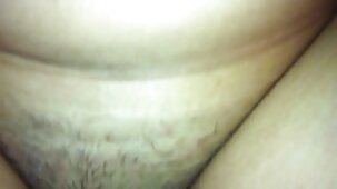 Une jeune femme infidèle baisée par le meilleur ami de son mari avant le mariage devierger une fille xxx