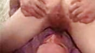 Petite amie surprise en train de se filme porno vierge masturber et arrangée pour elle