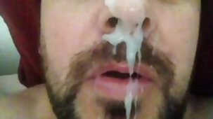 Orgie porno maison femme vierge porn d'étudiants russes dans une auberge