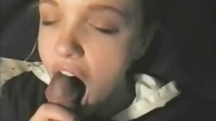 J'ai attrapé ma demi-soeur en train de se masturber et femme vierge porn je l'ai baisée